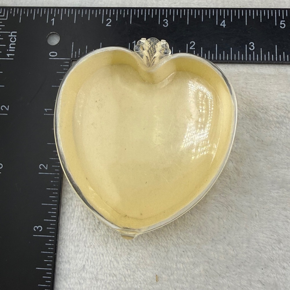 Vintage Heart Trinket Box Cream Clear Plastic Hinged Lid Vanity Decor READ - Picture 6 of 10